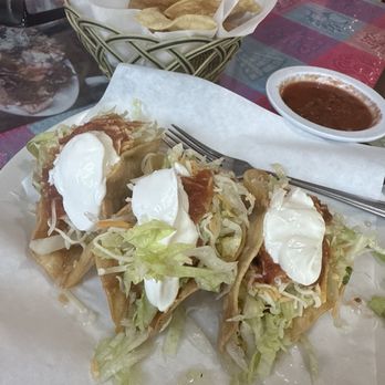 Mamy's Place - 3 crispy shredded tacos - Mexican Near Me - Long Beach, California