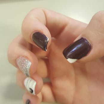 Royal Nails - This was after they already fixed them. Lasted 5 days :( - Nail Salons Near Me - Citrus Heights, California