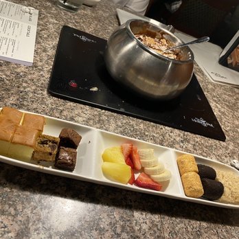 The Melting Pot - Phoenix - Chocolate S'more Fondue - Fondue Near Me - Phoenix, Arizona The Melting Pot - Phoenix - Chocolate S'more Fondue - Fondue Near Me - Phoenix, Arizona