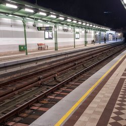 U4 Stadtpark - Platform at Stadtpark U-Bahn Station