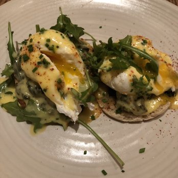 Upland - Eggs Benedict with Spinach - New American Near Me - New York, New York Upland - Eggs Benedict with Spinach - New American Near Me - New York, New York