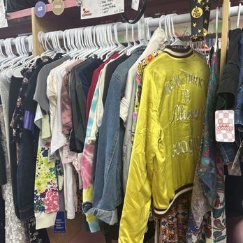 Indy Clover - Shop till you drop - Thrift Stores Near Me - Henderson, Nevada Indy Clover - Shop till you drop - Thrift Stores Near Me - Henderson, Nevada