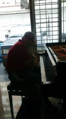 A440 Pianos by null