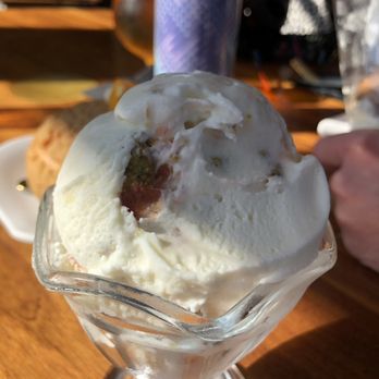 Edwards Dessert Kitchen - Rhubarb Crumble Ice Cream - Desserts Near Me - Minneapolis, Minnesota