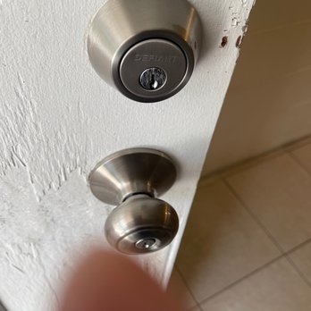 Abi Locksmith - The back door also got a new deadbolt - Keys & Locksmiths Near Me - Jacksonville, Florida