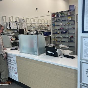 Community Pharmacy - I guess the same empty shelves, again? - Drugstores Near Me - Summit, New Jersey