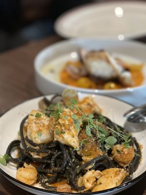 Trani's Dockside Station by null