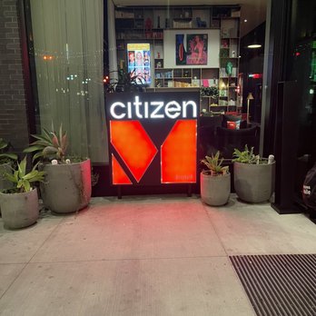 CitizenM - Outside entrance - Hotels Near Me - Los Angeles, California