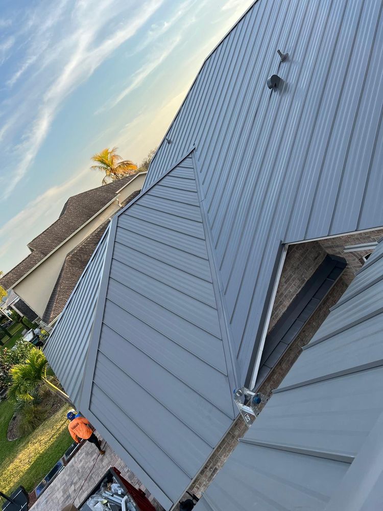 Slide of Hardman And Roof Construction