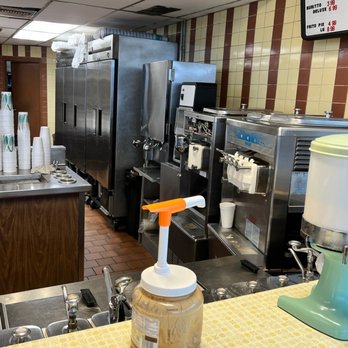 Frosty Drive N - Kitchen - Burgers Near Me - Denton, Texas Frosty Drive N - Kitchen - Burgers Near Me - Denton, Texas