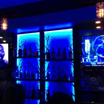 Pillbox Tavern - Full bar & plenty of craft beer handles. Despite my photo, it's not as clubby inside as this lighting may make it look like. - American Near Me - Solana Beach, California Pillbox Tavern - Full bar & plenty of craft beer handles. Despite my photo, it's not as clubby inside as this lighting may make it look like. - American Near Me - Solana Beach, California