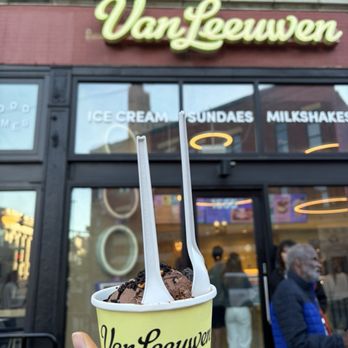 Van Leeuwen Ice Cream - Ice Cream & Frozen Yogurt Near Me - Chicago, Illinois Van Leeuwen Ice Cream - Ice Cream & Frozen Yogurt Near Me - Chicago, Illinois