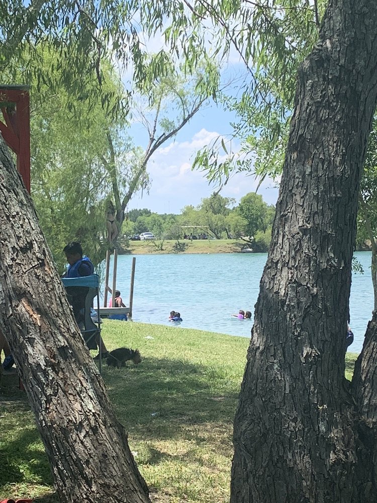 TWIN LAKES RV RESORT Updated September 2024 19400 Highway 6, Manvel, Texas RV Parks