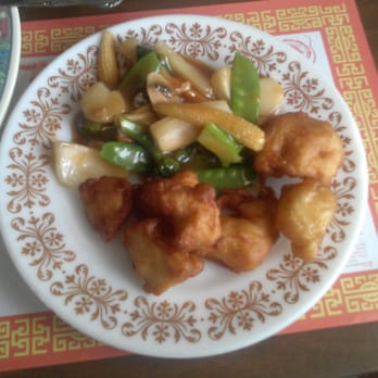 Pine Garden Restaurant - Hong Sue Chicken - Chinese Near Me - Lorain, Ohio
