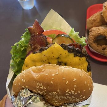 Red Mill Burgers - Bacon Deluxe With Cheese Burger - Burgers Near Me - Seattle, Washington Red Mill Burgers - Bacon Deluxe With Cheese Burger - Burgers Near Me - Seattle, Washington