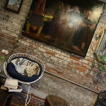 Fourth Wall - Decor - Coffee & Tea Near Me - New Orleans, Louisiana Fourth Wall - Decor - Coffee & Tea Near Me - New Orleans, Louisiana