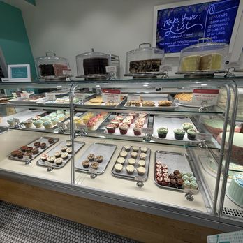 SusieCakes - Marina Del Rey - Bakeries Near Me - Marina del Rey, California