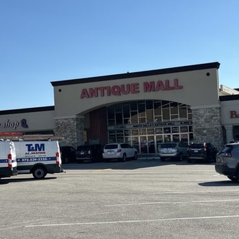 North Dallas Antique Mall - Outside - Antiques Near Me - Dallas, Texas North Dallas Antique Mall - Outside - Antiques Near Me - Dallas, Texas
