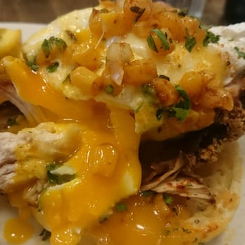 Jam Cafe on Beatty - Eggs benny with fried chicken - Breakfast & Brunch Near Me - Vancouver, British Columbia