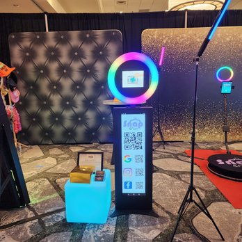 Snap & Fun - Snap and Fun LCD Photo Booth at bar / vat mitzvah expo - Photo Booth Rentals Near Me