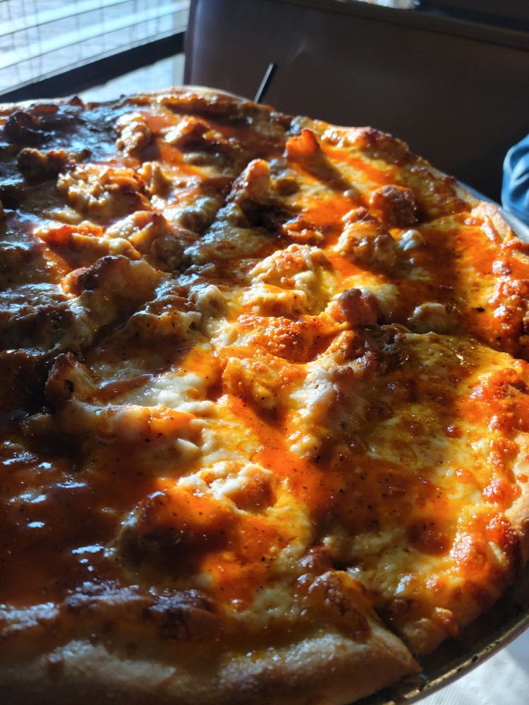 Prosciutto's Pizzeria, Pub & Restaurant
