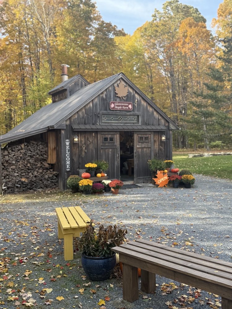 Glastenview Maple Farm Logo
