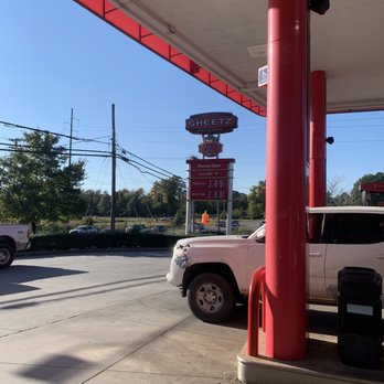 Sheetz - Road Sign - Convenience Stores Near Me - STATESVILLE, North Carolina
