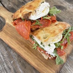 Pinsa - Picante sandwich