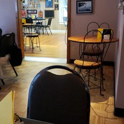 Grandpa's Parlour - Inside