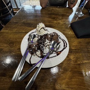 GINO's Restaurant & Bar - MISSISSIPPI MUD PIE - Italian Near Me - Tampa, Florida
