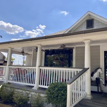 Hey Sugar Candy Store - Hey Sugar on Oak Street in Roanoke - Desserts Near Me - Roanoke, Texas