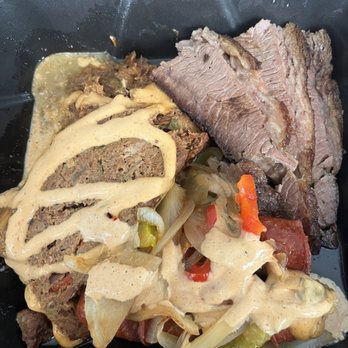 Pig N Pig - Lunch special 3 meat: brisket, spicy sausage & meatloaf - Barbeque Near Me - Fullerton, California Pig N Pig - Lunch special 3 meat: brisket, spicy sausage & meatloaf - Barbeque Near Me - Fullerton, California