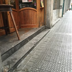 Cervecería Gambrinus - El local no está adaptado