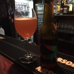 Kippers Källare - Bra ölutbud. Omnipollo Moebius för 78kr.