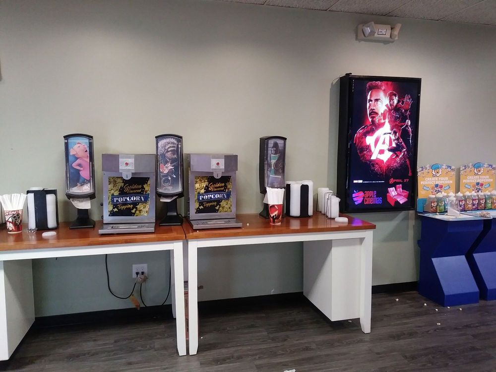 APPLE CINEMAS 14 Photos & 26 Reviews Cinema 920 Wolcott Rd