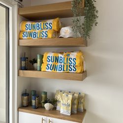 Sunbliss Cafe - Cute merch