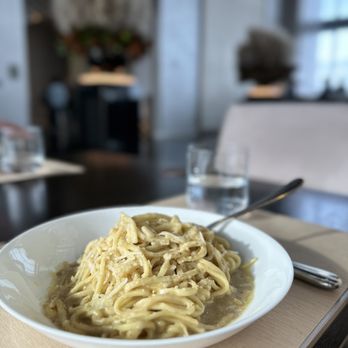 Skyhigh - Cacio e pepe - Bars Near Me - Philadelphia, Pennsylvania