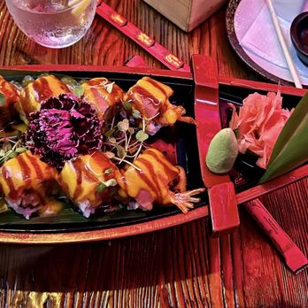 Fabrika - Incredible Roll - Seafood Near Me - Jackson Heights, New York Fabrika - Incredible Roll - Seafood Near Me - Jackson Heights, New York