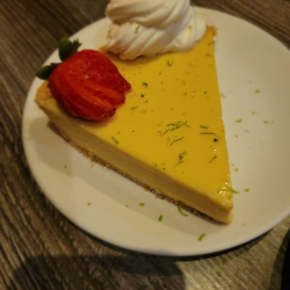 High Tide - Keylime pie - Seafood Near Me - Gilbert, Arizona High Tide - Keylime pie - Seafood Near Me - Gilbert, Arizona