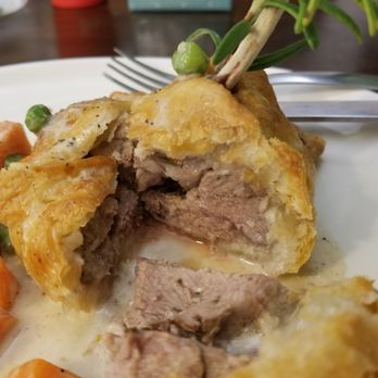 Tiny Pyramid - Close up of the Lamb Wellington - Cafes Near Me - Honolulu, Hawaii Tiny Pyramid - Close up of the Lamb Wellington - Cafes Near Me - Honolulu, Hawaii