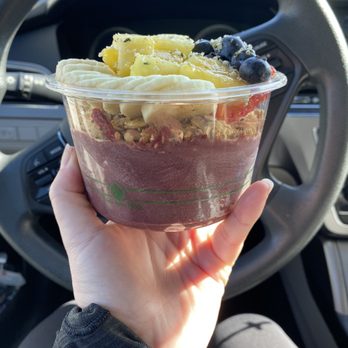 Acai R - Medium size - Acai Bowls Near Me - San Francisco, California Acai R - Medium size - Acai Bowls Near Me - San Francisco, California