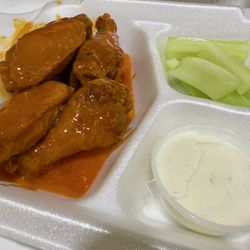 Chex Grill & Wings - Medium Buffalo Wings with Celery and Ranch Dressing