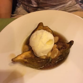 Roger la Grenouille - Lavender ice cream with pine nuts! - French Near Me - Paris, 75