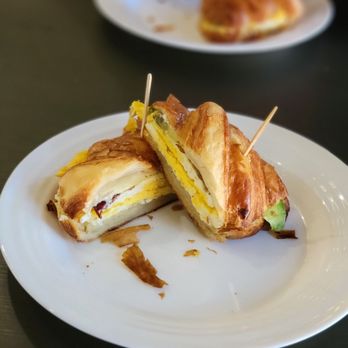 Belle Bakery Cafe - Breakfast sandwich smacks, the croissant is great - Cafes Near Me - Studio City, California