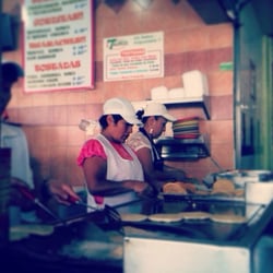 Huaraches, Gorditas, Sopes y Quesadillas