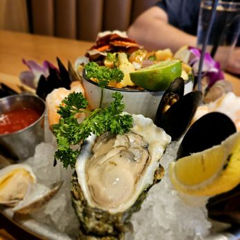 Station 16 - Chilled Seafood Platter - Seafood Near Me - Sacramento, California Station 16 - Chilled Seafood Platter - Seafood Near Me - Sacramento, California