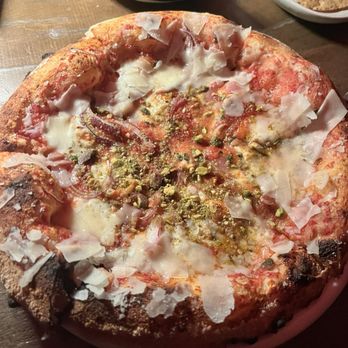Amazonia - Pistachio pizza - Cocktail Bars Near Me - Lakewood, Ohio