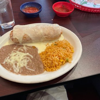 Ruben's Mexican Grill - Chicken chimichanga - Mexican Near Me - Wichita, Kansas