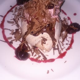 Black forest meringue
