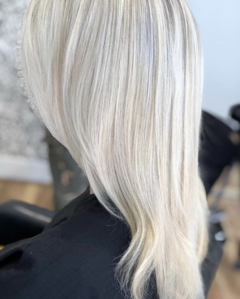 Fiona McLaughlin Hair Logo